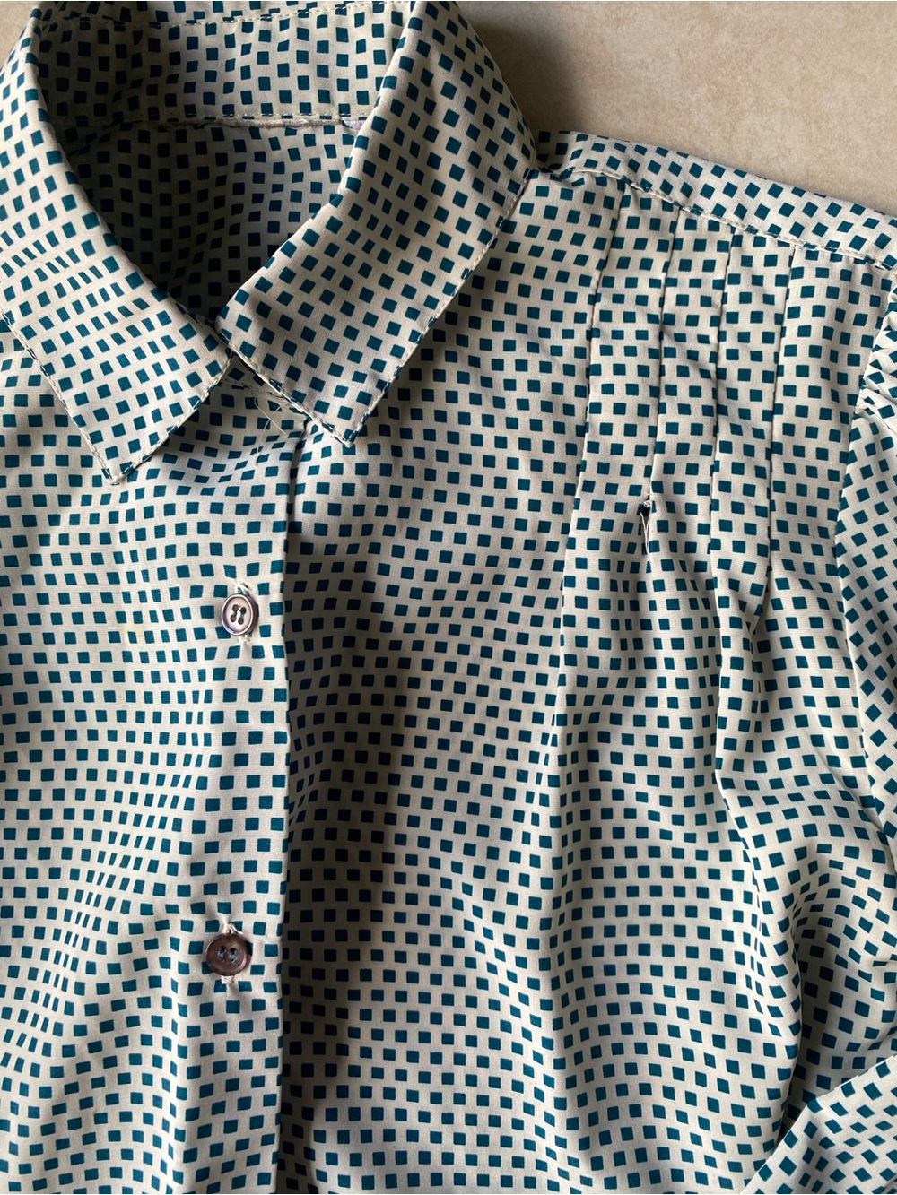Vintage Bishop Sleeve Blouse Green Micro-square Geometric Pattern